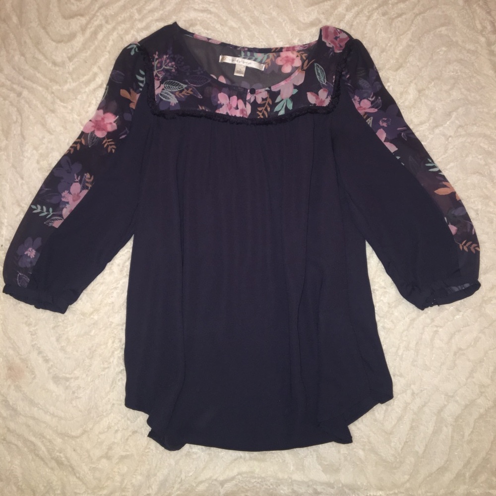 Flowy Lauren Conrad 3/4 sleeve top